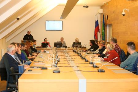 1.konstitutivna seja OS 09 foto Ljubo Vukelič